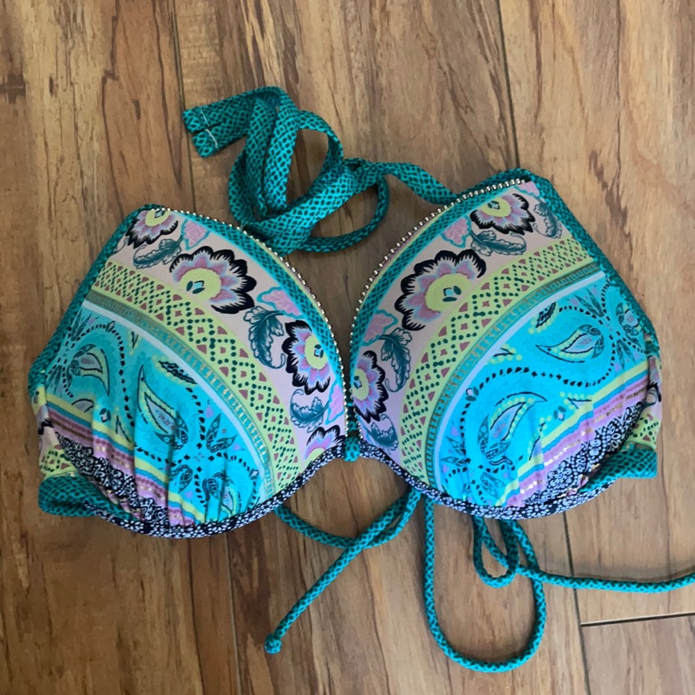 Bikini top